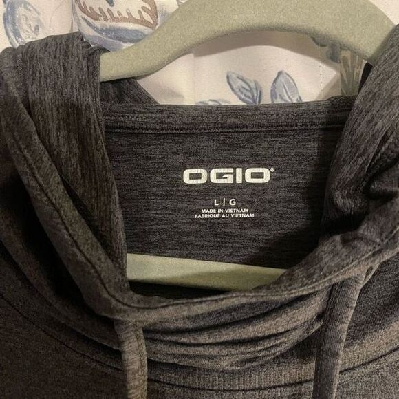 OGIO Ladies ENDURANCE Force Hoodie - Size L - Lightweight & Performance-Ready” - Picture 5 of 8